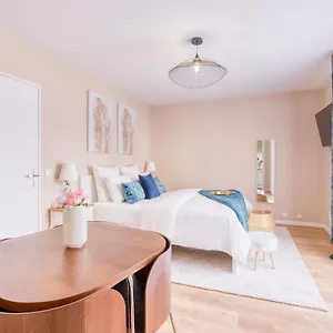 Studio - Lit King Size - Parking - Wifi - Proche Cdg Appartement